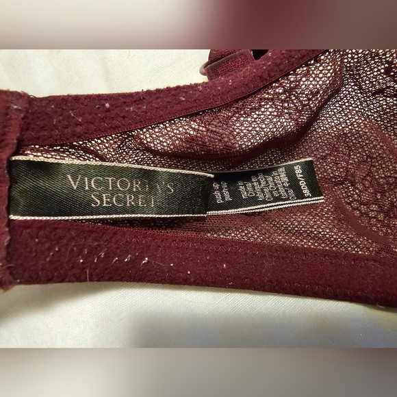 Victoria's Secret Bombshell Up Two Cups Lace - Size 38DD - Picture 3 of 3